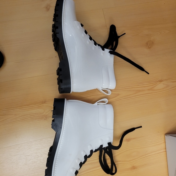 Circus by Sam Edelman white rain boot - Picture 2 of 4